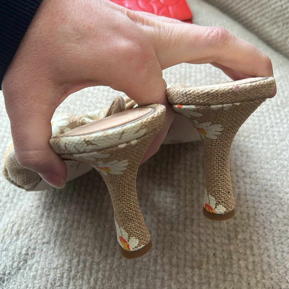 🆕🌼Jessica Simpson Floral Rattan Bow Sandals - Picture 5 of 7